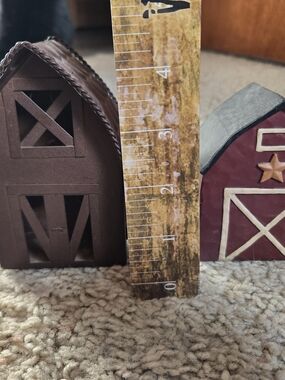 Decorative Mini Barn Set in Brown and Burgundy